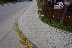 Gmina Ujsoły (remont chodnika w ciągu drogi powiatowej w Ujsołach)