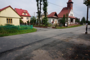 Gmina Jeleśnia (remont drogi powiatowej i parkingu w Soptni Małej)